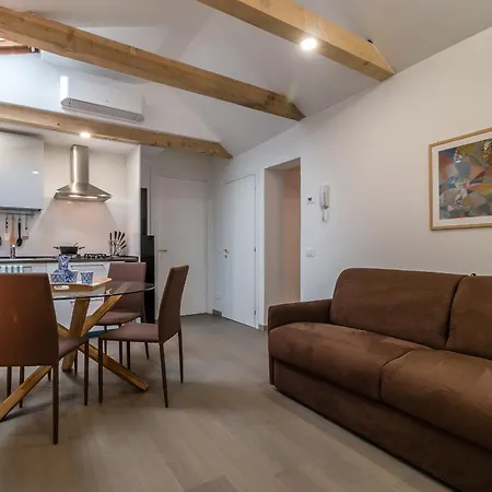 Saint Mark's Basilica @200 Meters *