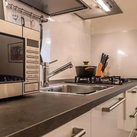 Saint Mark's Basilica @200 Meters *