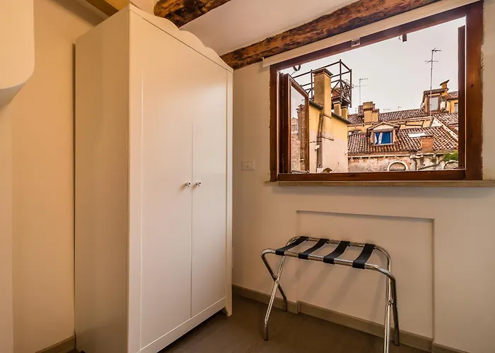 Saint Mark's Basilica @200 Meters Venedik